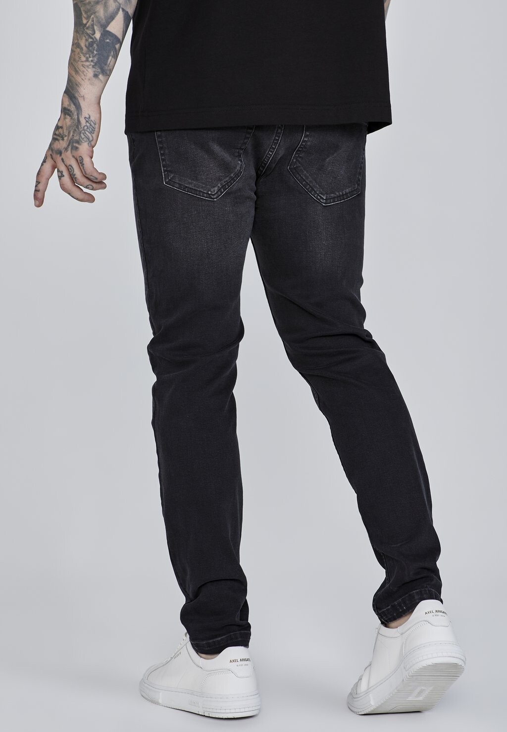 Джинсы узкого кроя SIKSILK, черный деним
Джинсы узкого кроя SIKSILK, черный деним