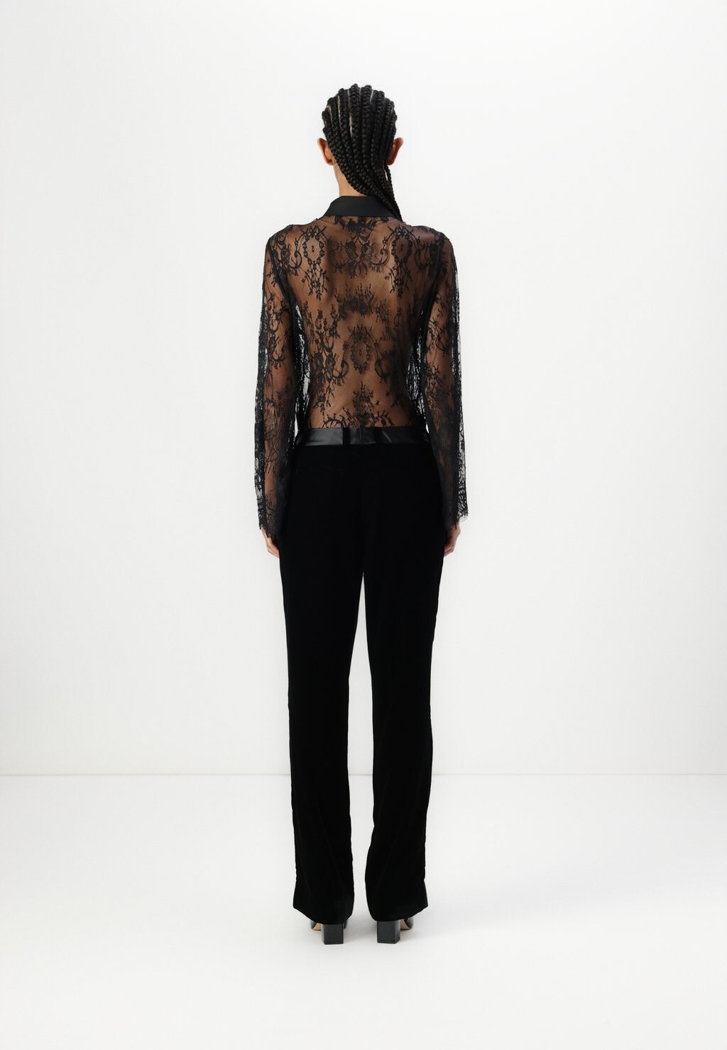 Брюки DULCA MAGICA PANTS Bruuns Bazaar, черный
Брюки DULCA MAGICA PANTS Bruuns Bazaar, черный