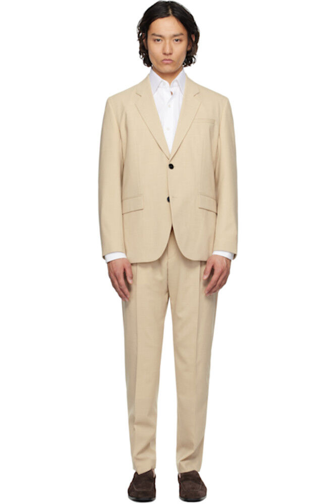 Бежевый однобортный костюм Hugo
Бежевый однобортный костюм Hugo