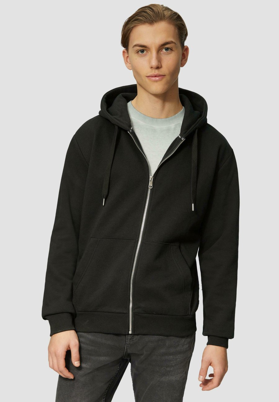 Толстовка QS MIT SAUM, Schwarz/Black, Черный, Толстовка QS MIT SAUM, Schwarz/Black
Толстовка QS MIT SAUM, Schwarz/Black, Черный, Толстовка QS MIT SAUM, Schwarz/Black