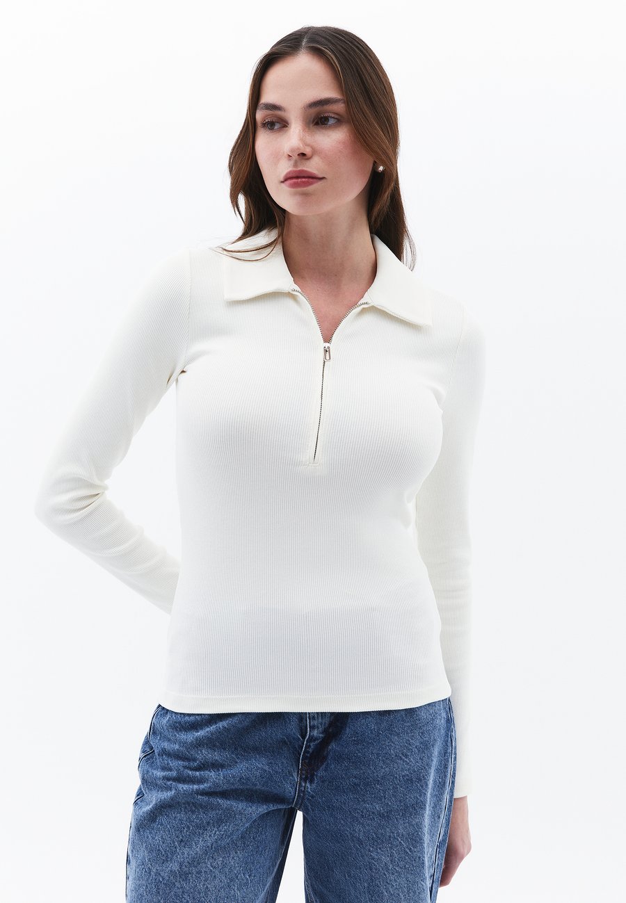 Поло OXXO Polo shirt, Ice Milk/Off-White
Поло OXXO Polo shirt, Ice Milk/Off-White