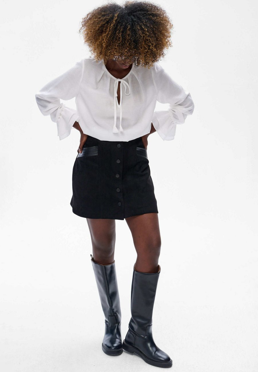 Юбка blue shadow A-line skirt, Black
Юбка blue shadow A-line skirt, Black