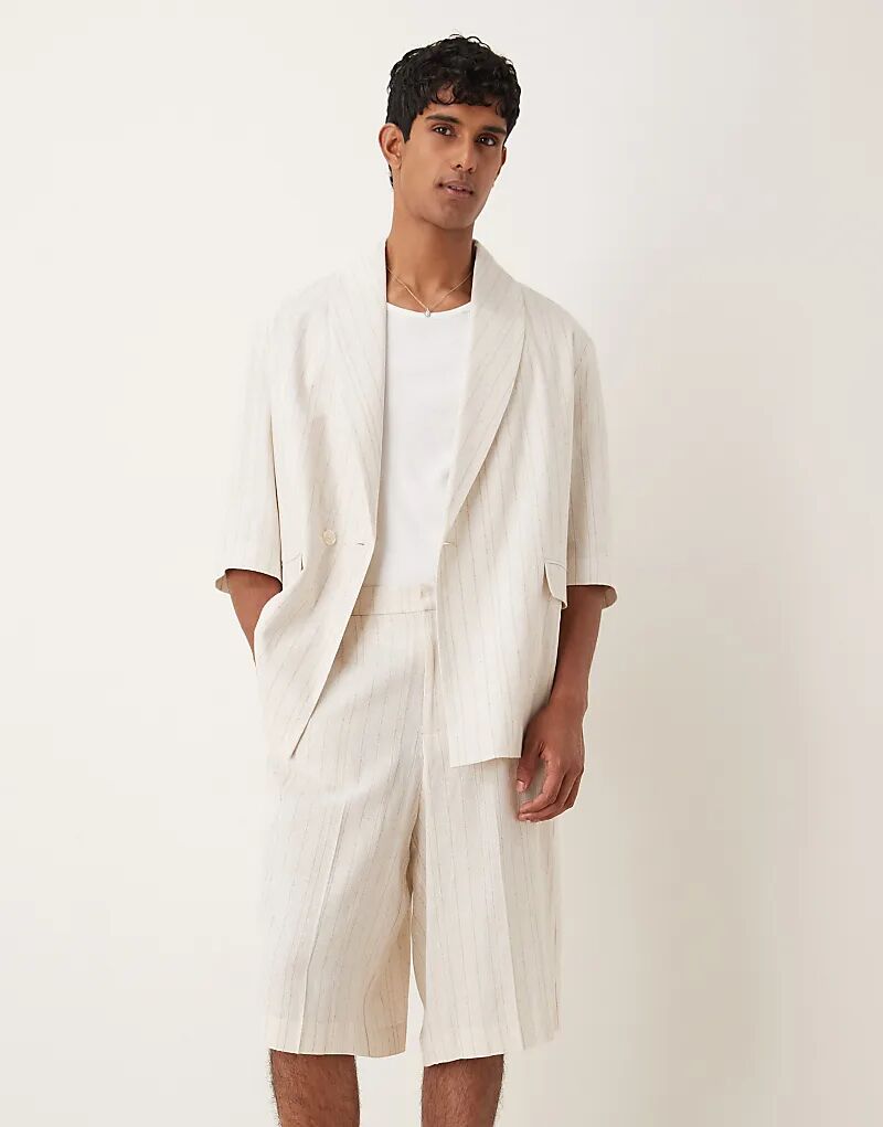 Свободные шорты-бермуды из льняной смеси ASOS DESIGN в тонкую полоску цвета песочного камня
Свободные шорты-бермуды из льняной смеси ASOS DESIGN в тонкую полоску цвета песочного камня