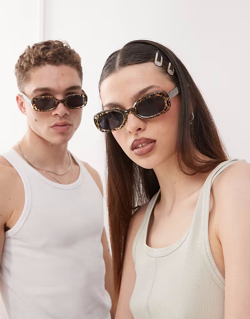 Солнцезащитные очки Reclaimed Vintage унисекс, тонкие, квадратные, с камуфляжным принтом
Солнцезащитные очки Reclaimed Vintage унисекс, тонкие, квадратные, с камуфляжным принтом