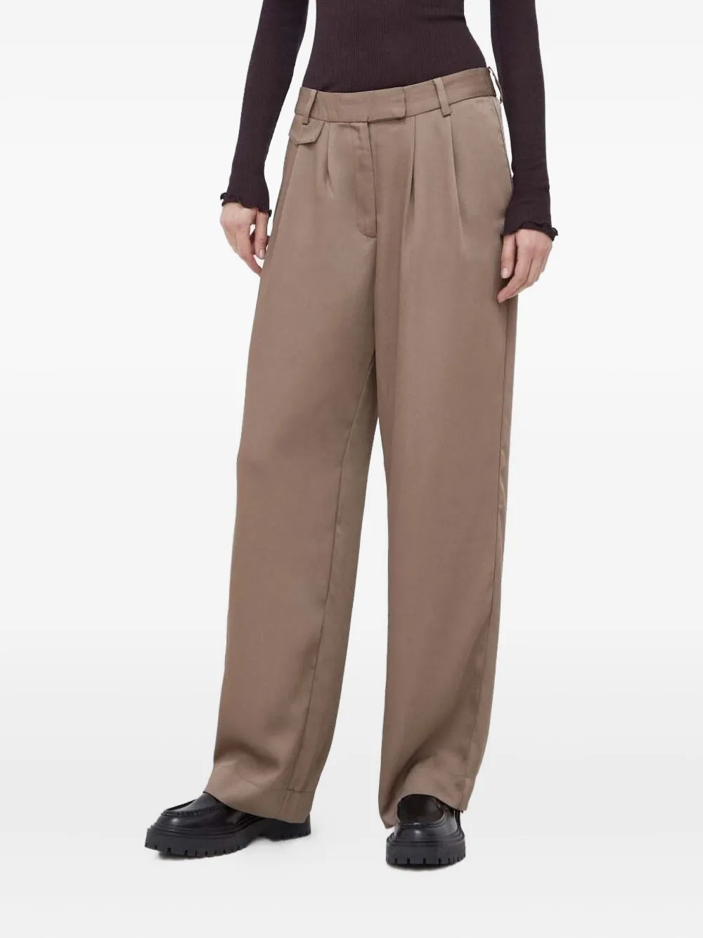 Широкие брюки со складками Bruuns Bazaar, нейтральный
Широкие брюки со складками Bruuns Bazaar, нейтральный