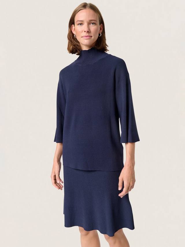 Джемпер свободного покроя indianna с высоким воротом Soaked In Luxury, цвет Night Sky
Джемпер свободного покроя indianna с высоким воротом Soaked In Luxury, цвет Night Sky