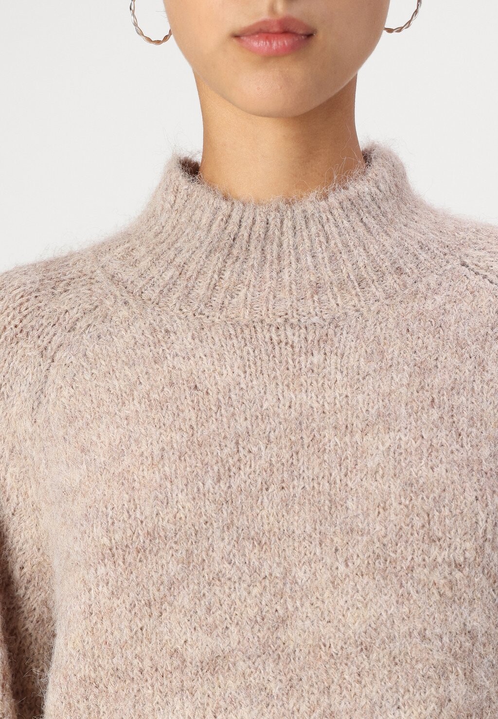 Джемпер JDYZOEY LIFE JDY, светло-серый
Джемпер JDYZOEY LIFE JDY, светло-серый