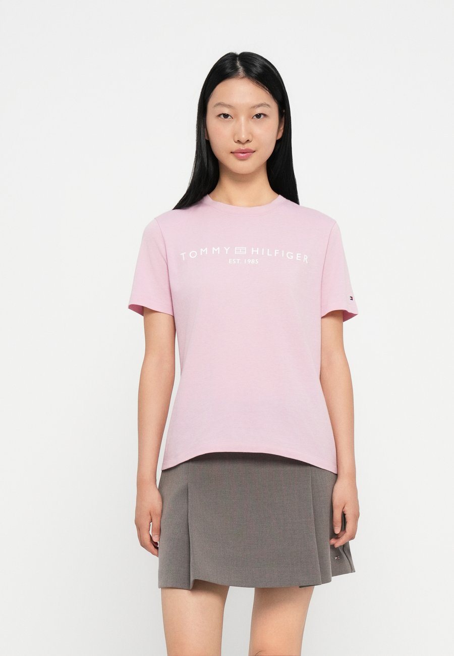 Футболка Tommy Hilfiger LOGO, Bonita Pink/Light Pink, Розовый, Футболка Tommy Hilfiger LOGO, Bonita Pink/Light Pink
Футболка Tommy Hilfiger LOGO, Bonita Pink/Light Pink, Розовый, Футболка Tommy Hilfiger LOGO, Bonita Pink/Light Pink