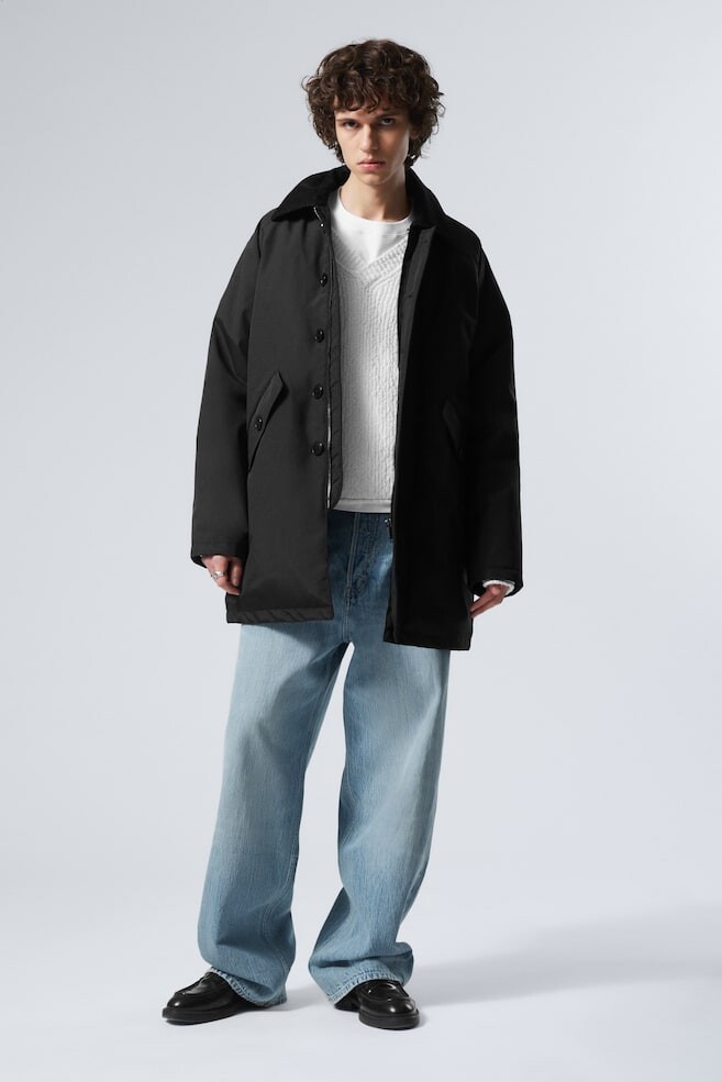 Куртка оверсайз из утепленного нейлона Weekday, черный
Куртка оверсайз из утепленного нейлона Weekday, черный