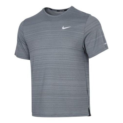 Футболка men's dri-fit miler running training sports short sleeve smoke grey t-shirt 'gray silver' Nike, серый
Футболка men's dri-fit miler running training sports short sleeve smoke grey t-shirt 'gray silver' Nike, серый