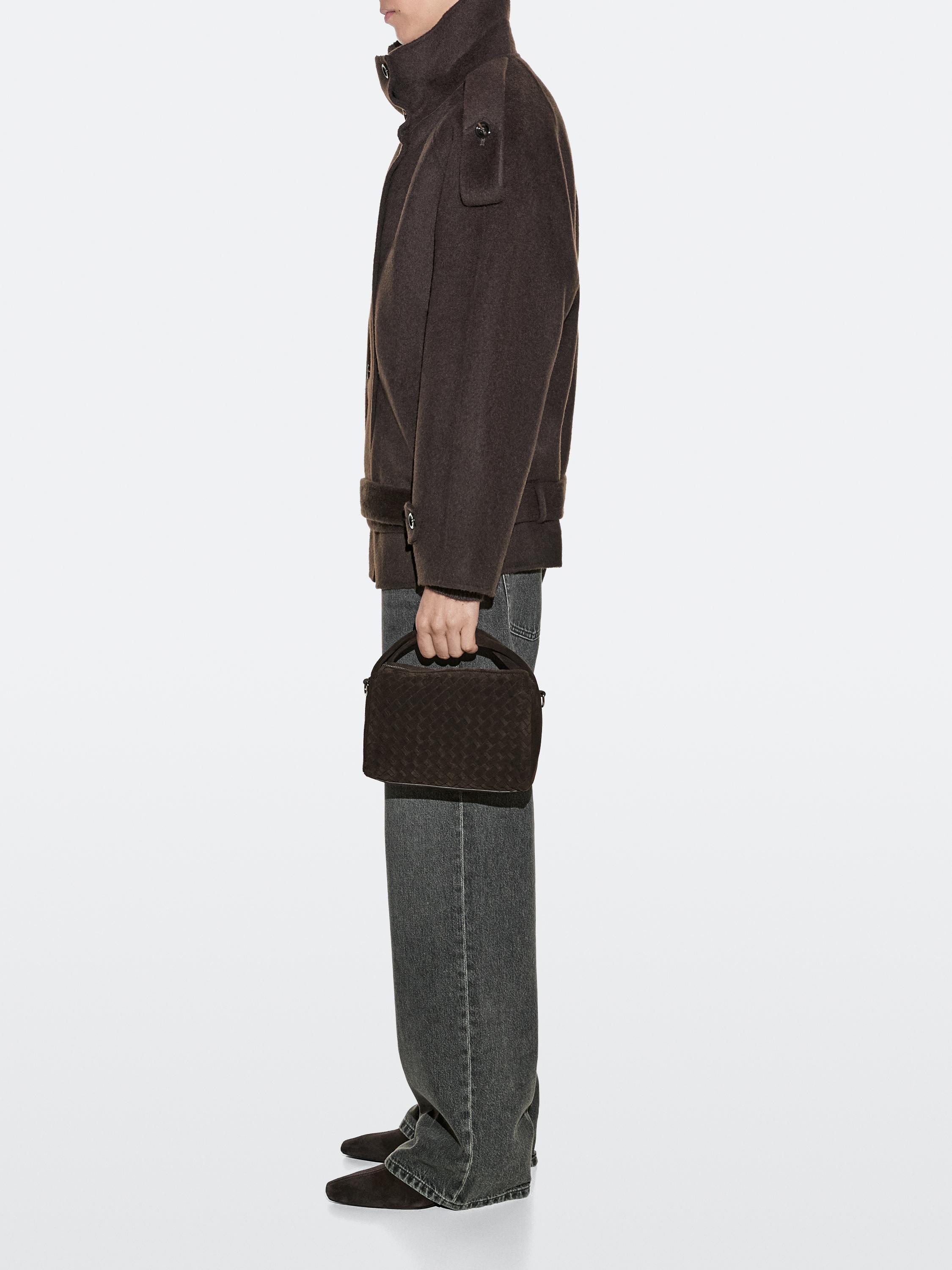 Маленькая плетеная сумка из спилковой кожи Massimo Dutti, brown
Маленькая плетеная сумка из спилковой кожи Massimo Dutti, brown