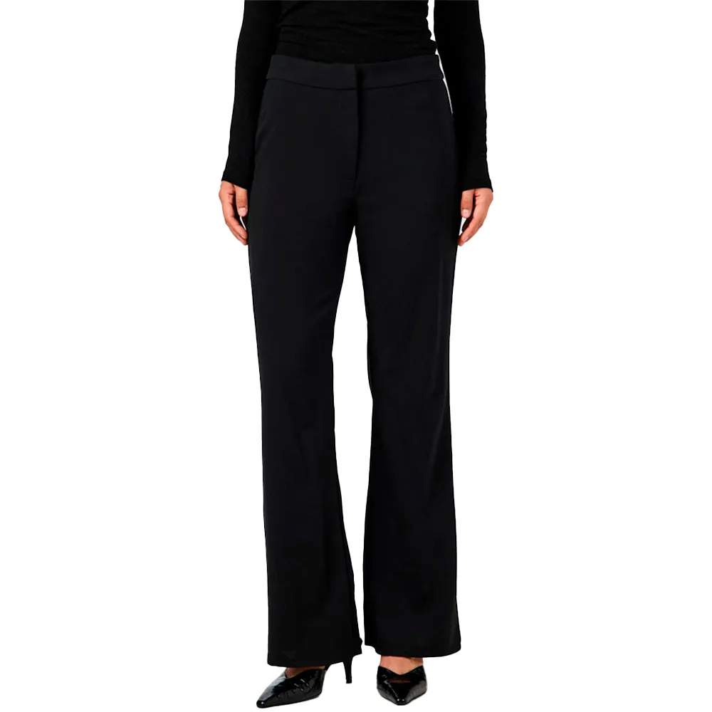 Брюки с высокой талией Yas Victoria Flared, черный
Брюки с высокой талией Yas Victoria Flared, черный