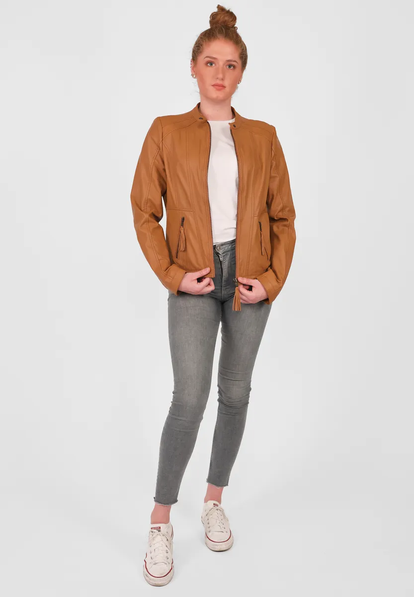 Байкерская куртка JCC "6011099-2", цвет Cognac
Байкерская куртка JCC "6011099-2", цвет Cognac