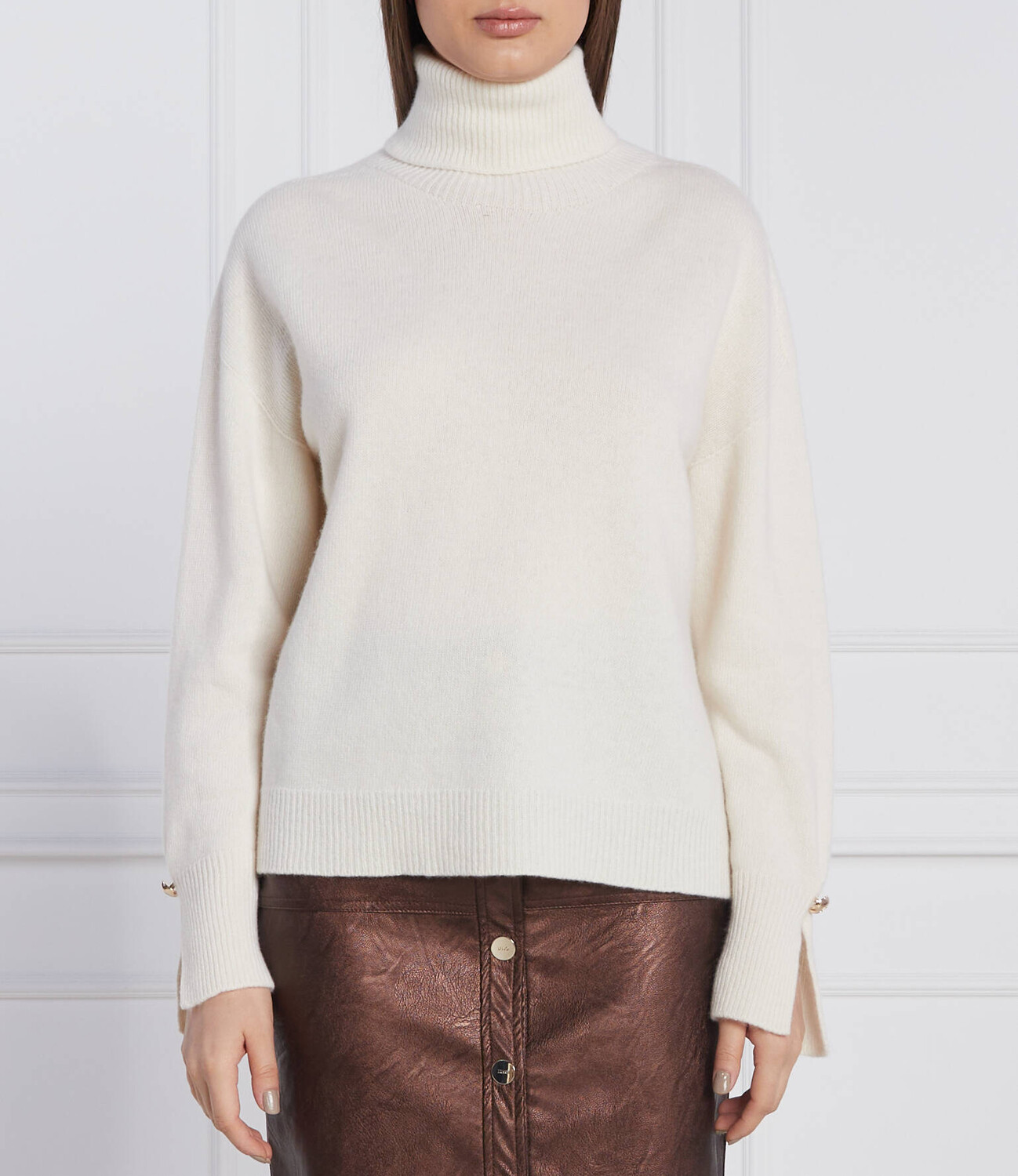 Свитер из шерсти Liu Jo regular fit, белый
Свитер из шерсти Liu Jo regular fit, белый