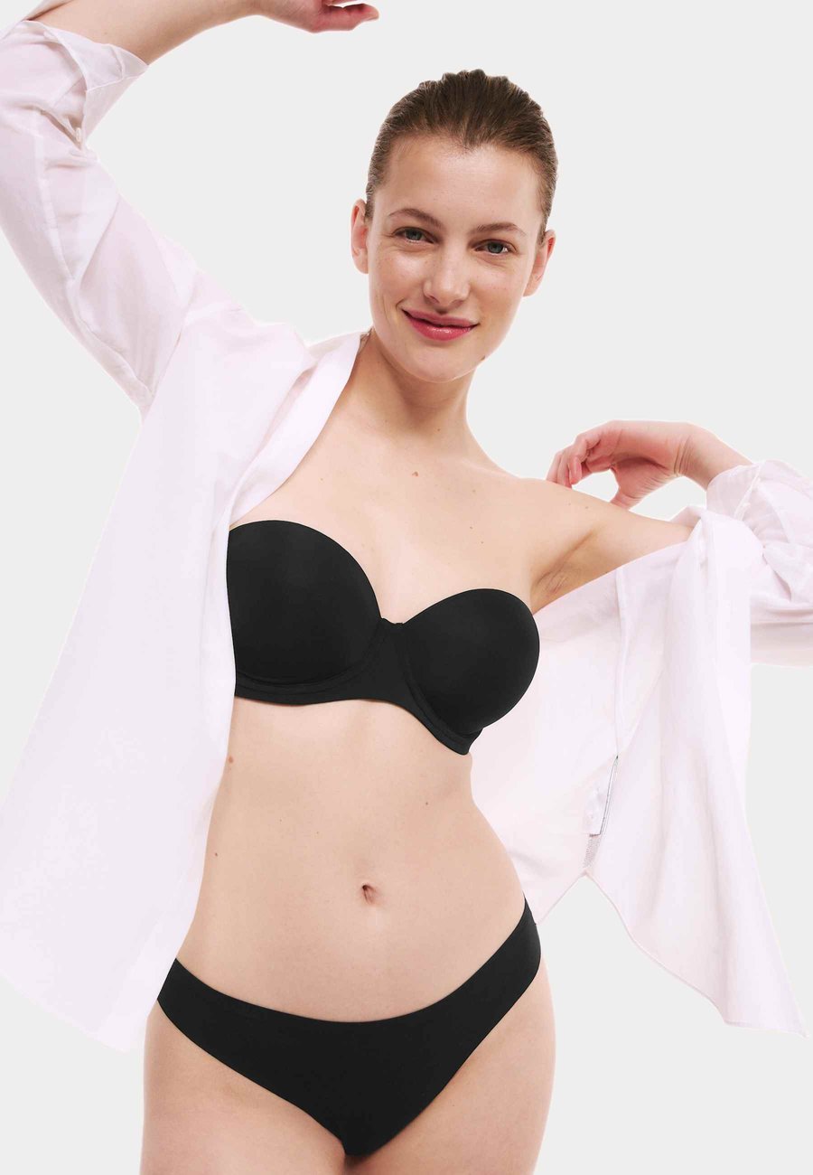 Трусы Marks & Spencer 3 PACK NO VPL, Black
Трусы Marks & Spencer 3 PACK NO VPL, Black