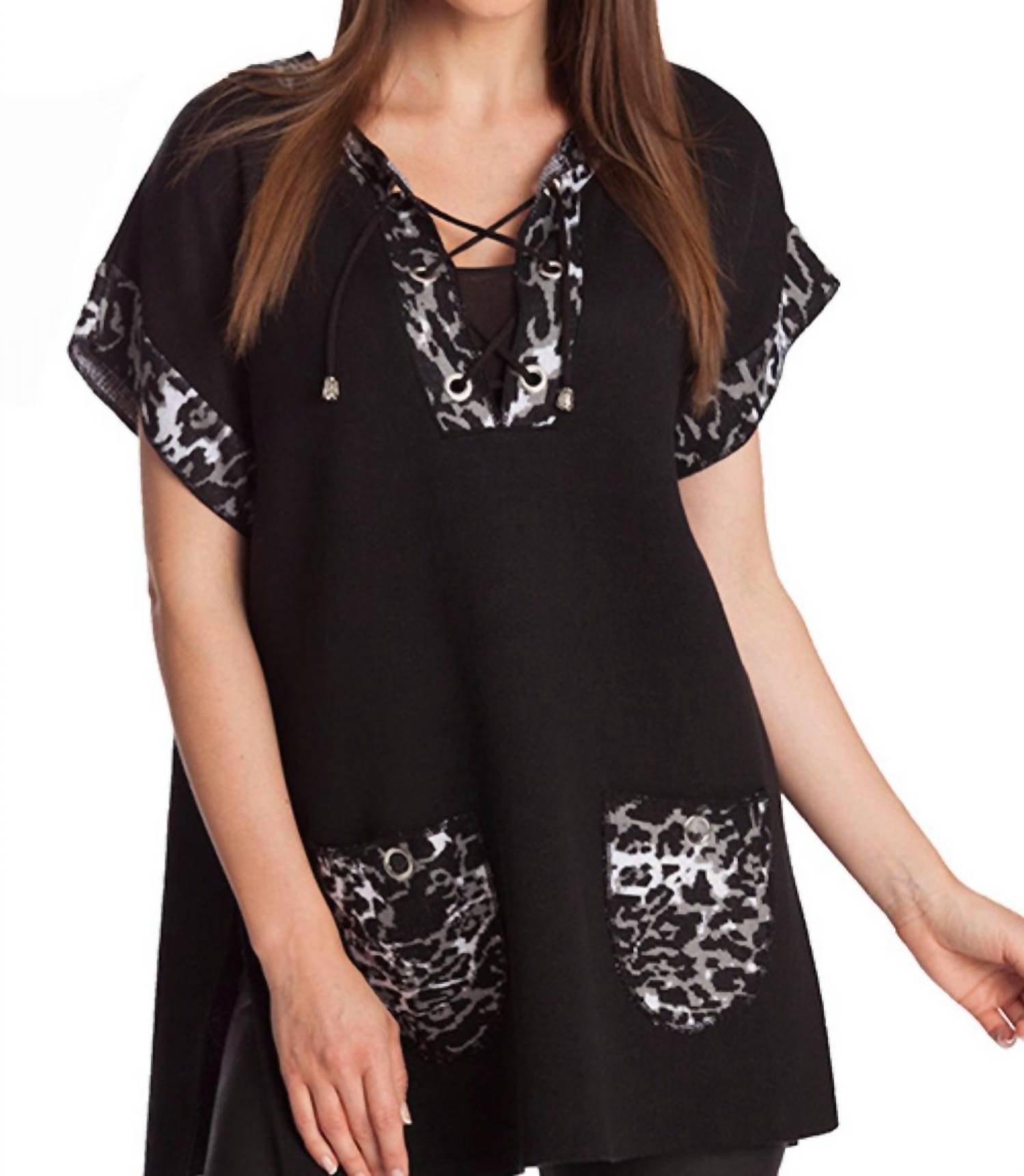 Пончо с завязками и леопардовым принтом в черном/сером цвете ANGEL
Пончо с завязками и леопардовым принтом в черном/сером цвете ANGEL