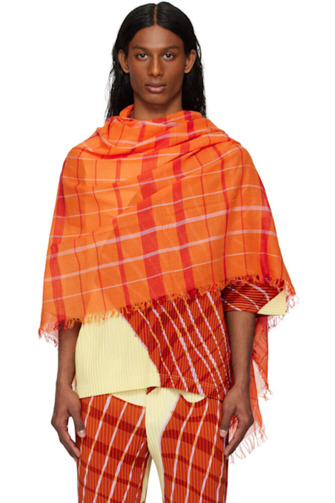 Оранжевый клетчатый шарф-палантин HOMME PLISSÉ ISSEY MIYAKE
Оранжевый клетчатый шарф-палантин HOMME PLISSÉ ISSEY MIYAKE