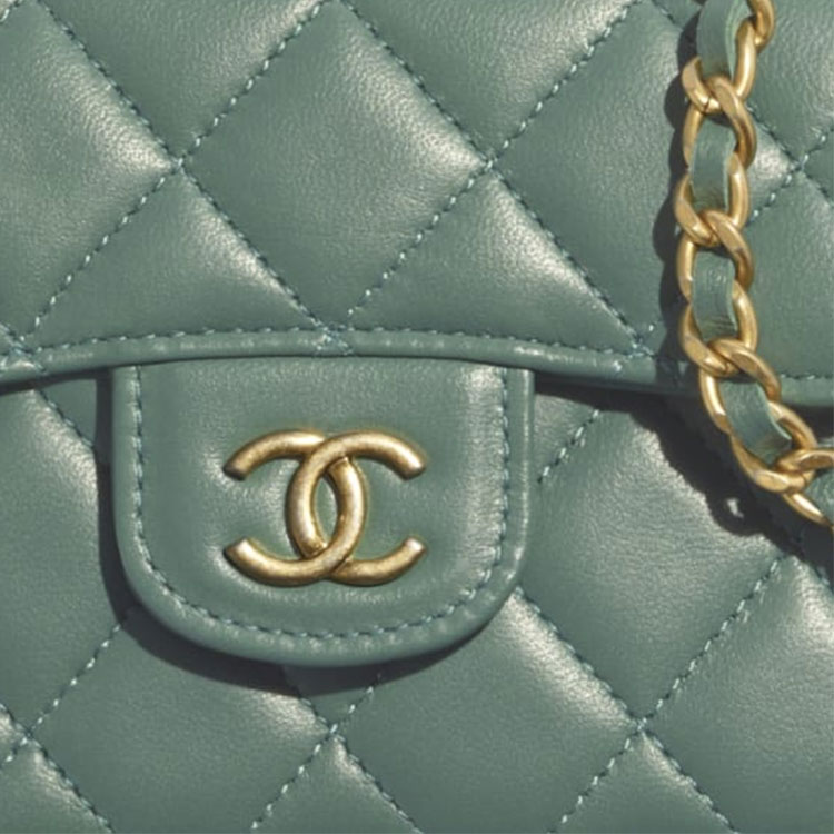 Сумка-клатч из ягненка с золотой фурнитурой, кошелек для монет, сумка через плечо, кроссбод CHANEL женская зеленая
Сумка-клатч из ягненка с золотой фурнитурой, кошелек для монет, сумка через плечо, кроссбод CHANEL женская зеленая