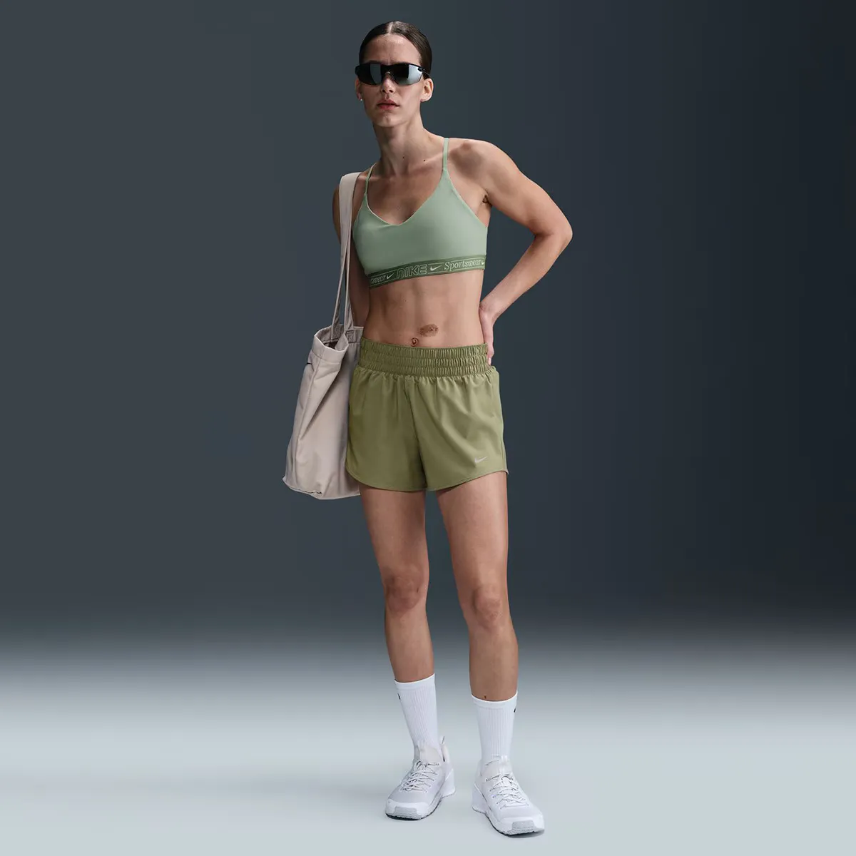Женский топ Nike DF Indy Bra, зеленый
Женский топ Nike DF Indy Bra, зеленый