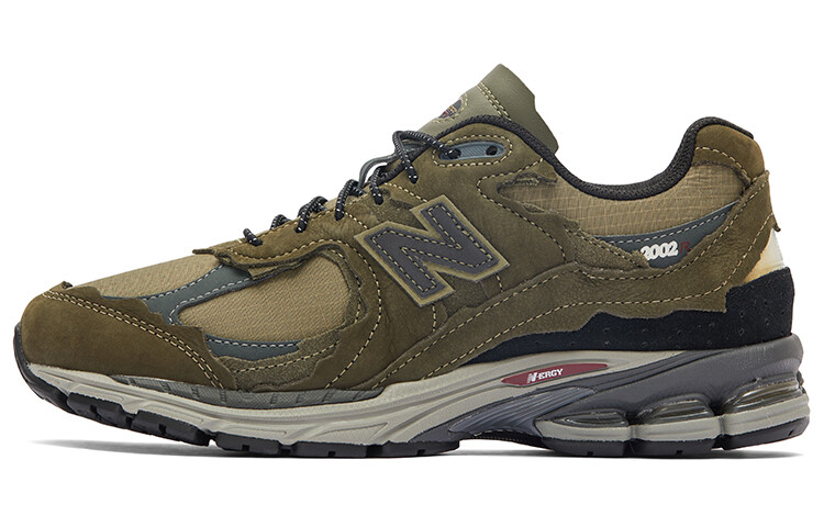 Кроссовки New Balance NB 2002R унисекс
Кроссовки New Balance NB 2002R унисекс