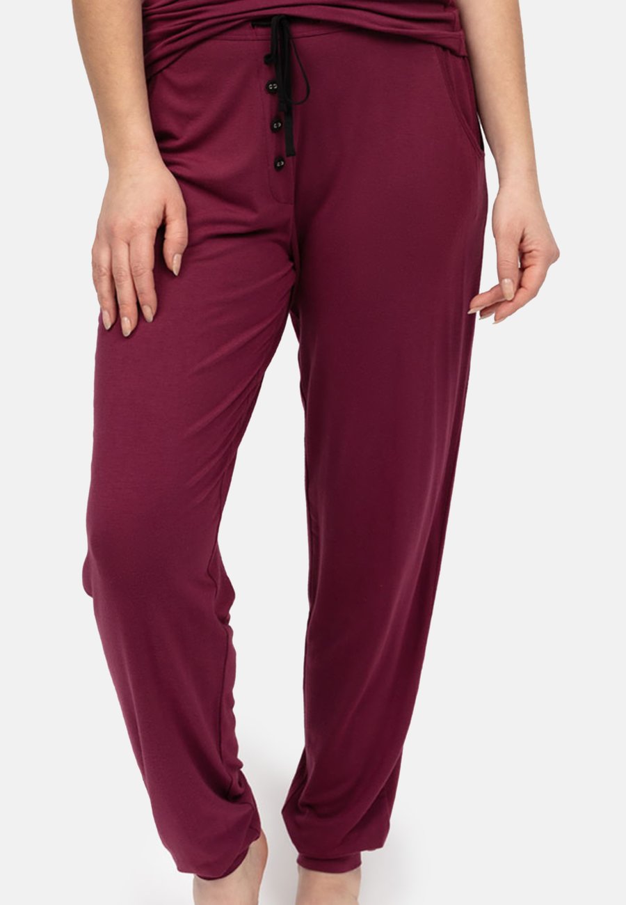 Пижамные брюки Cyberjammies LOUNGEWEAR YASMIN , Blutrot/Red
Пижамные брюки Cyberjammies LOUNGEWEAR YASMIN , Blutrot/Red