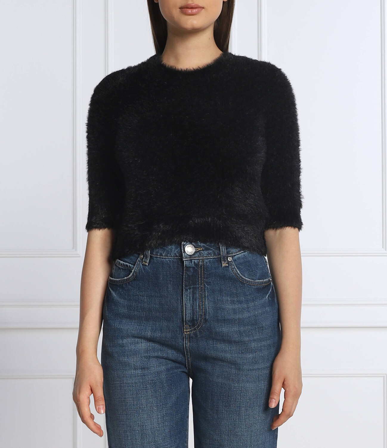 Свитер Pinko commando cropped fit, черный
Свитер Pinko commando cropped fit, черный