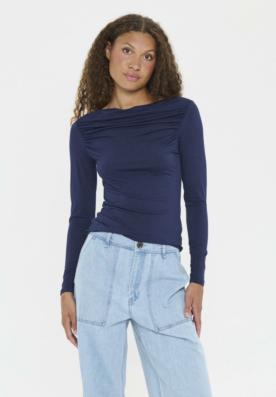 Топ Saint Tropez ZINDYSZ, Night Sky/Dark Blue
Топ Saint Tropez ZINDYSZ, Night Sky/Dark Blue