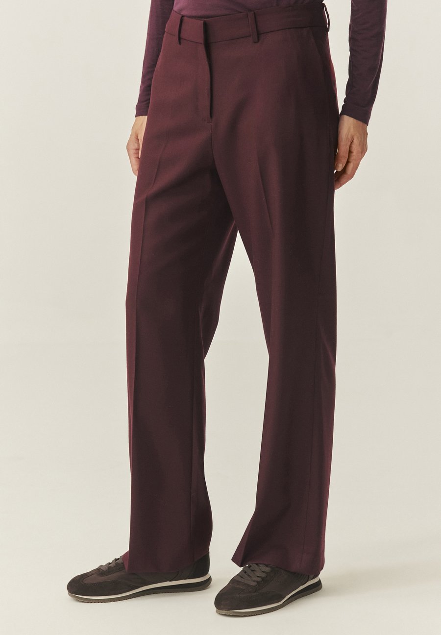 Брюки TATUUM Trousers, Wine/Dark Red
Брюки TATUUM Trousers, Wine/Dark Red