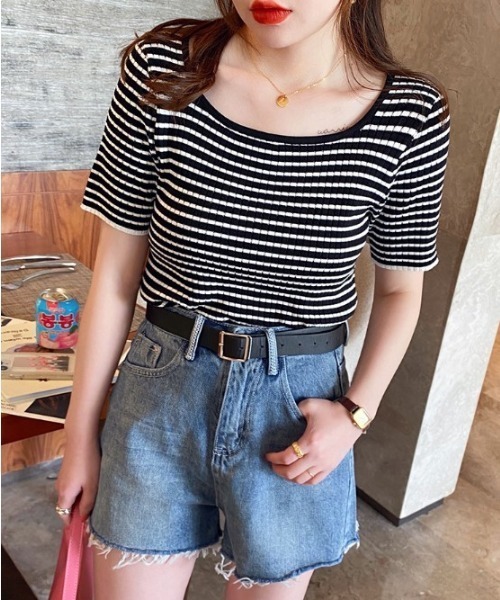 Футболка в полоску с квадратным вырезом и ребристой отделкой Sorule, черный
Футболка в полоску с квадратным вырезом и ребристой отделкой Sorule, черный