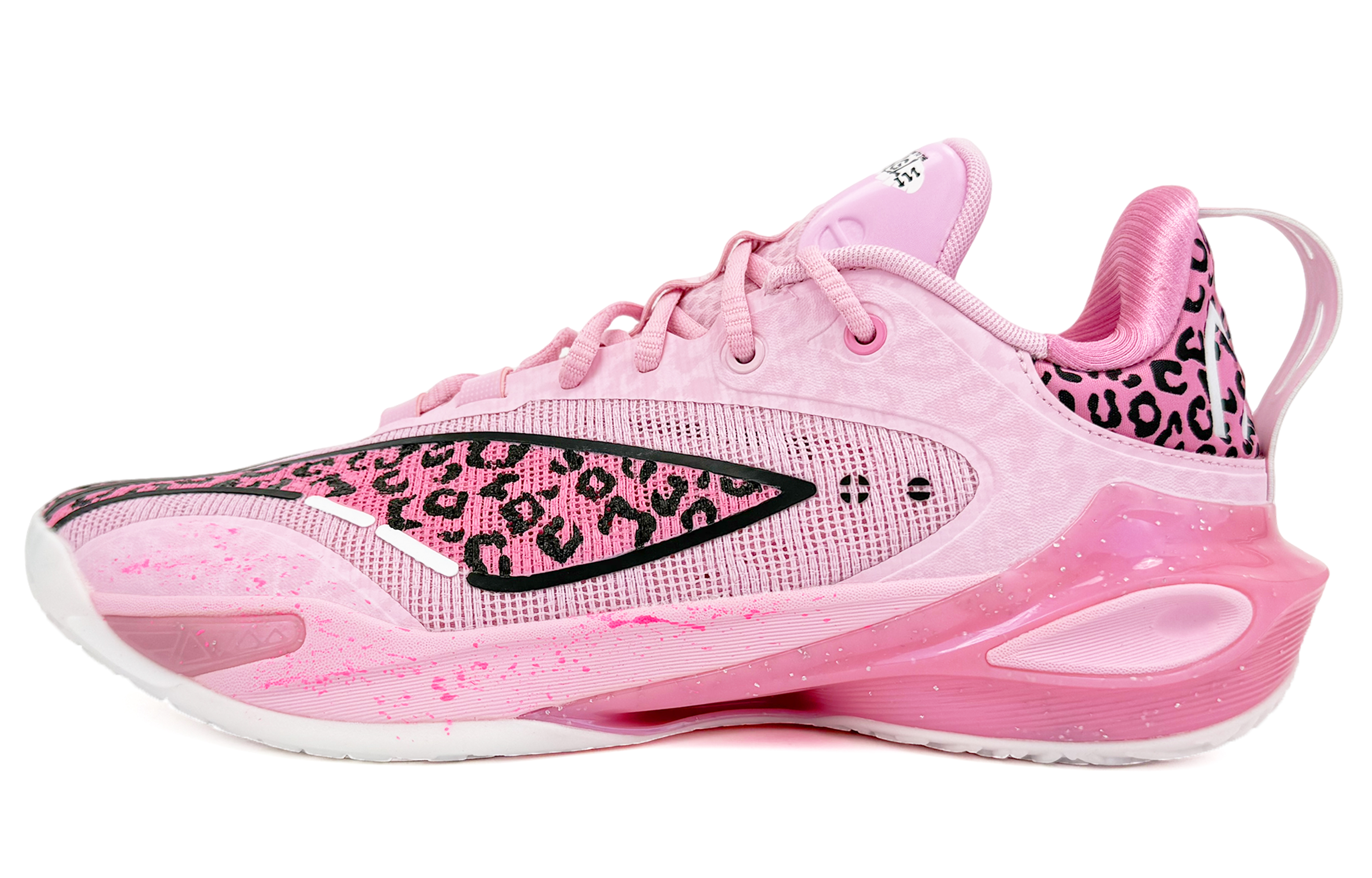 Баскетбольные кроссовки Flash Strike 11 мужские с низким верхом LINING, Pink
Баскетбольные кроссовки Flash Strike 11 мужские с низким верхом LINING, Pink