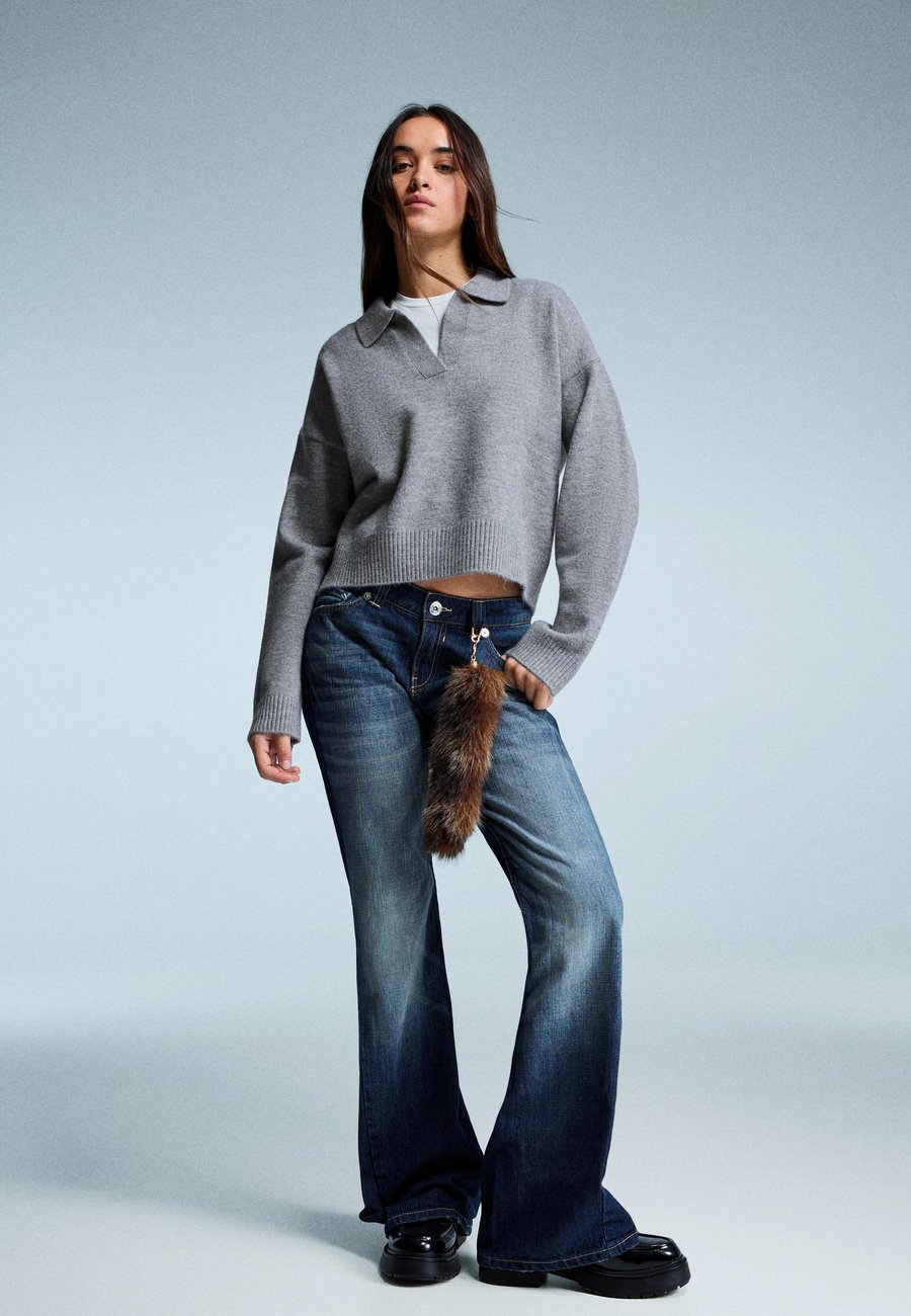 Джемпер Bershka Jumper, Grey
Джемпер Bershka Jumper, Grey