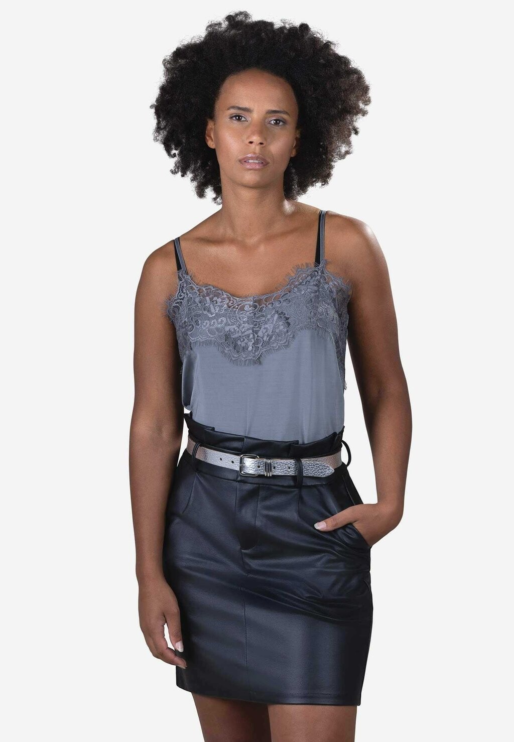 Ремень ESSENTIAL CLASSICS Tamaris, цвет silber metallic 
Ремень ESSENTIAL CLASSICS Tamaris, цвет silber metallic