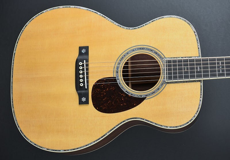 Акустическая гитара Martin OM-42
Акустическая гитара Martin OM-42