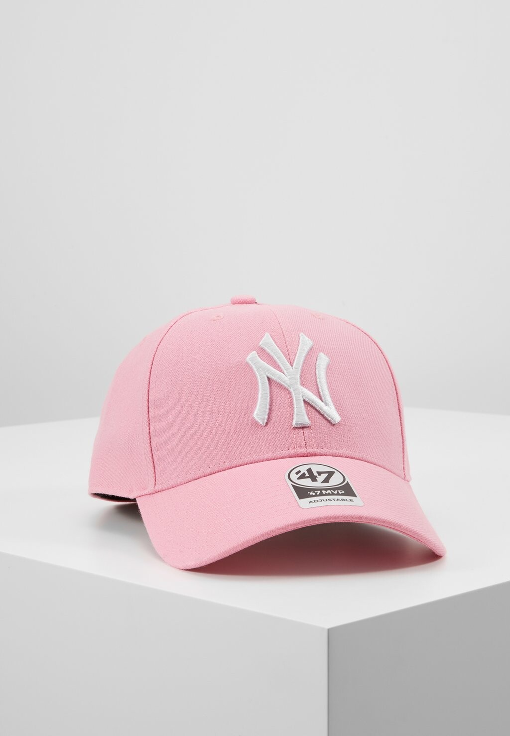 Бейсболка MLB NEW YORK YANKEES UNISEX '47, цвет rose
Бейсболка MLB NEW YORK YANKEES UNISEX '47, цвет rose