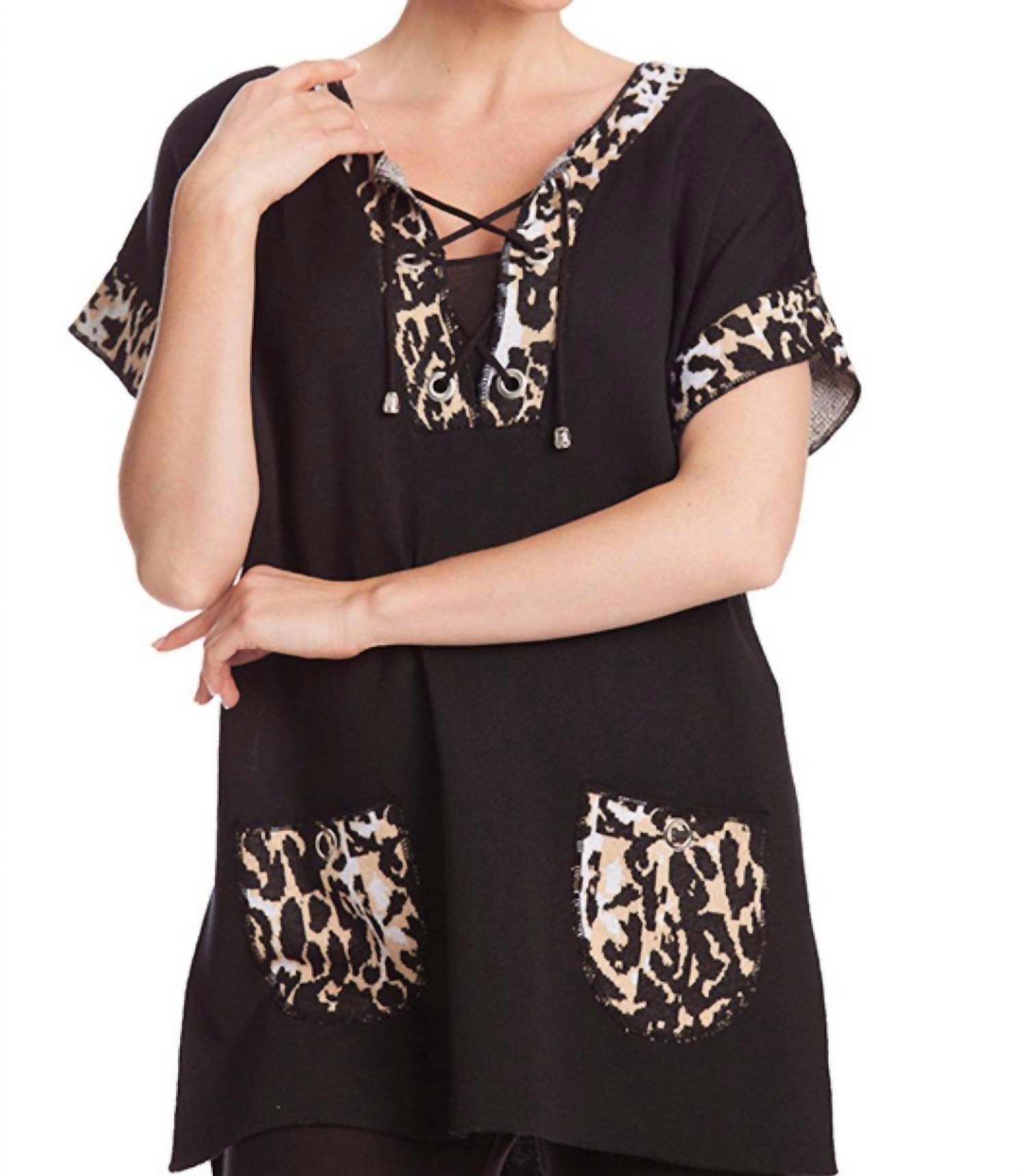 Пончо с завязками и леопардовым принтом в черном/шампань-цвете ANGEL, Черный, Пончо с завязками и леопардовым принтом в черном/шампань-цвете ANGEL
Пончо с завязками и леопардовым принтом в черном/шампань-цвете ANGEL, Черный, Пончо с завязками и леопардовым принтом в черном/шампань-цвете ANGEL