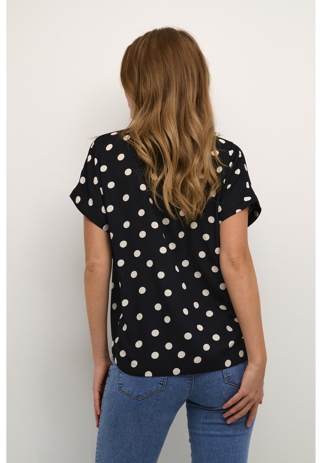 Блуза KAANO Kaffe, черный
Блуза KAANO Kaffe, черный