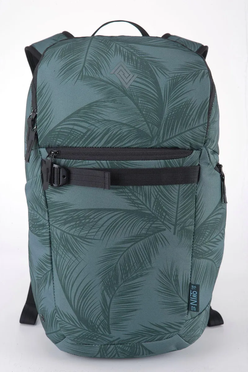 Рюкзак для отдыха NITRO "Nikuro", рюкзак для отдыха, работы, путешествий и школы, городской и уличный рюкзак, цвет Coco
Рюкзак для отдыха NITRO "Nikuro", рюкзак для отдыха, работы, путешествий и школы, городской и уличный рюкзак, цвет Coco