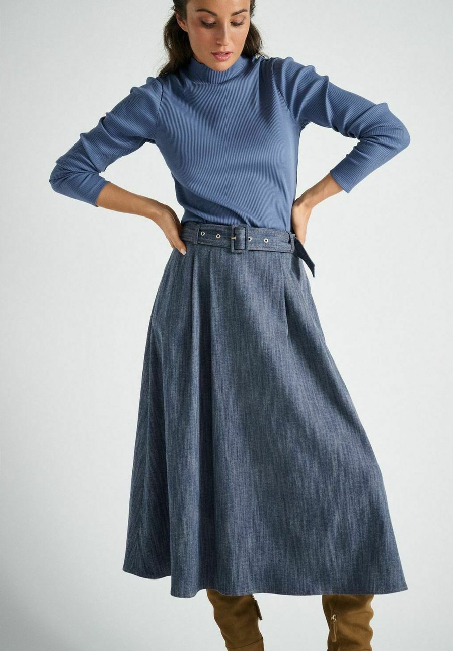 Топ Marie Méro SOUS-PULL IN , Jeans/Blue Denim
Топ Marie Méro SOUS-PULL IN , Jeans/Blue Denim