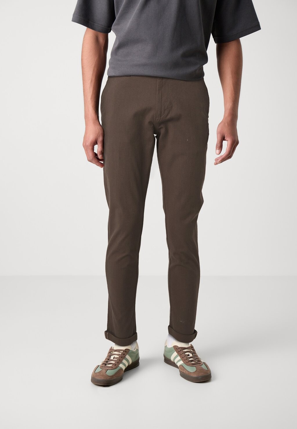 Чино JPSTMARCO JJFURY Jack & Jones, коричневый
Чино JPSTMARCO JJFURY Jack & Jones, коричневый