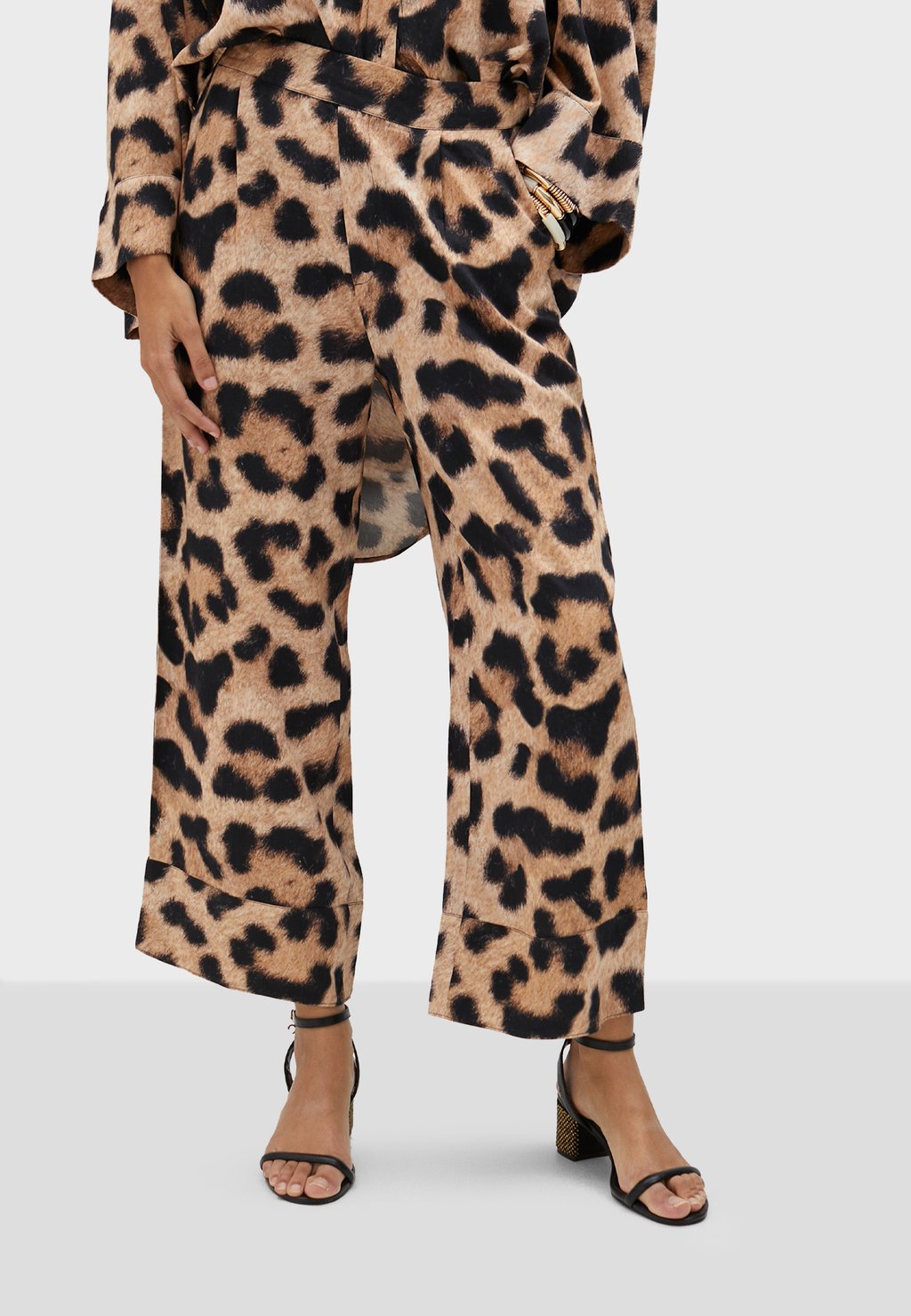 Брюки LOLA CASADEMUNT, бежевый
Брюки LOLA CASADEMUNT, бежевый