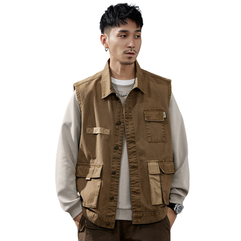 Жилет мужской хаки Jeep
Жилет мужской хаки Jeep