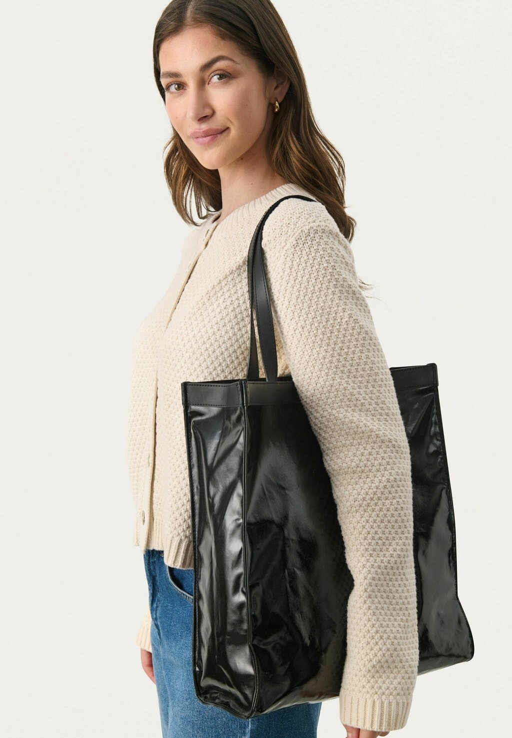 Сумка-тоут LINPW BA Part Two, черный
Сумка-тоут LINPW BA Part Two, черный