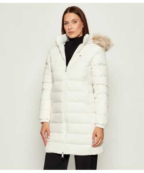 Пуховик Slim fit Tommy Jeans, бежевый 
Пуховик Slim fit Tommy Jeans, бежевый