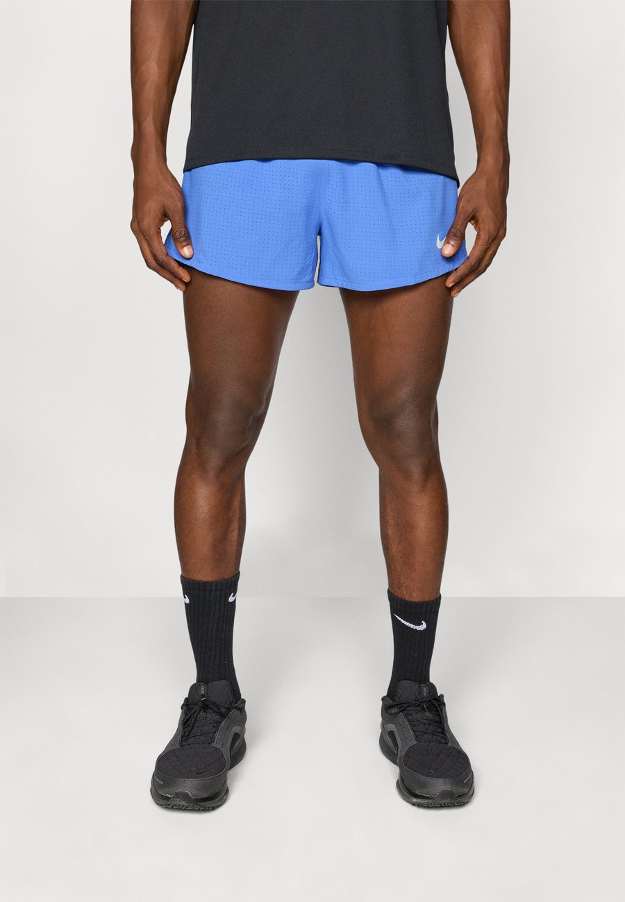 Спортивные шорты Nike Performance FAST SHORT, Comet Blue/Black/Blue
Спортивные шорты Nike Performance FAST SHORT, Comet Blue/Black/Blue