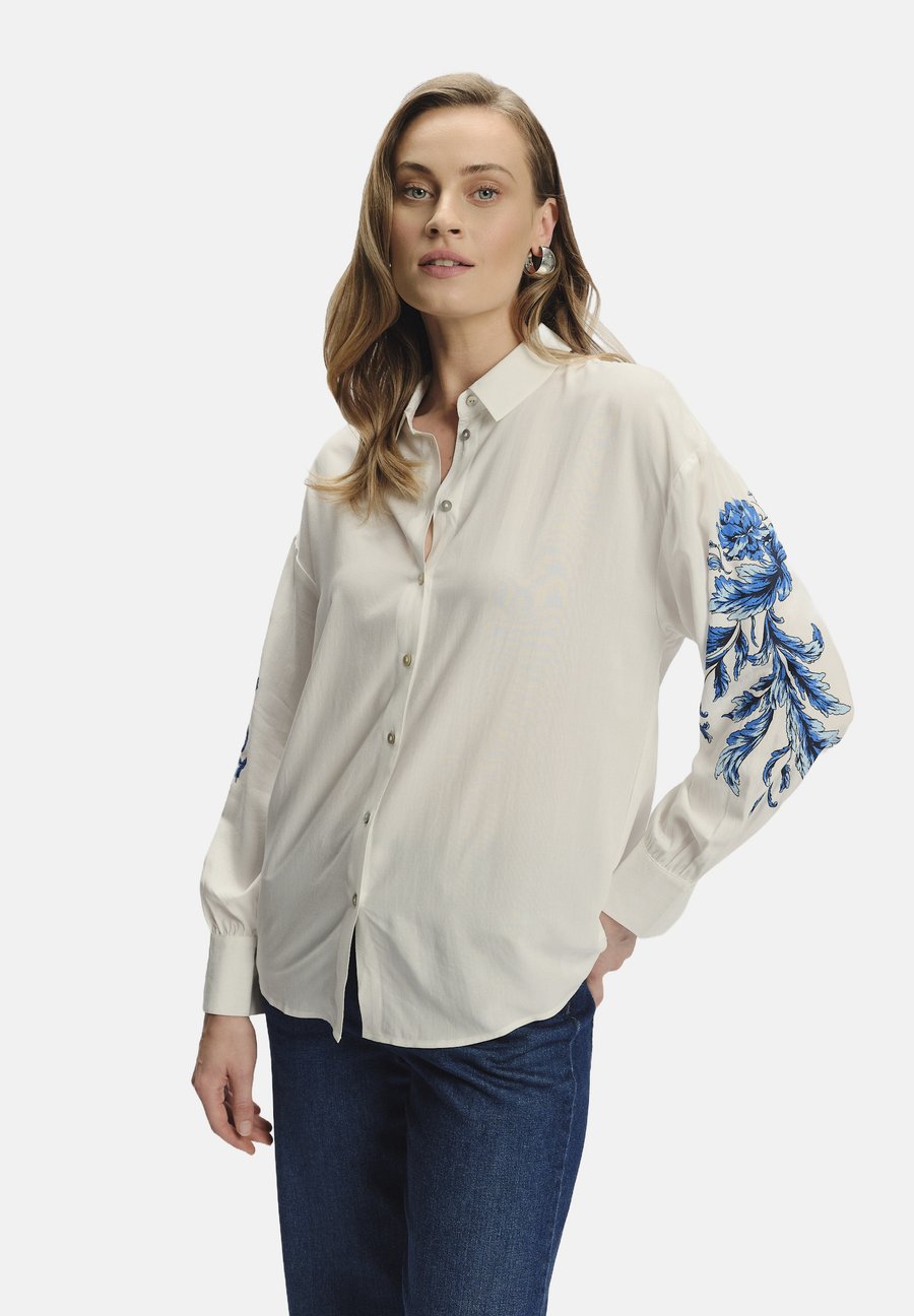 Блуза Greenpoint Button-down blouse, White /Off-White
Блуза Greenpoint Button-down blouse, White /Off-White
