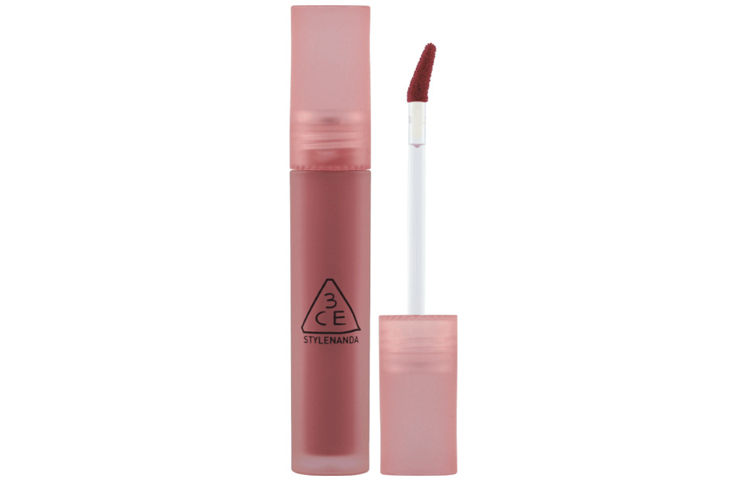 Матирующая жидкая помада-бальзам Mist Lip Balm 4,6 г 3CE
Матирующая жидкая помада-бальзам Mist Lip Balm 4,6 г 3CE