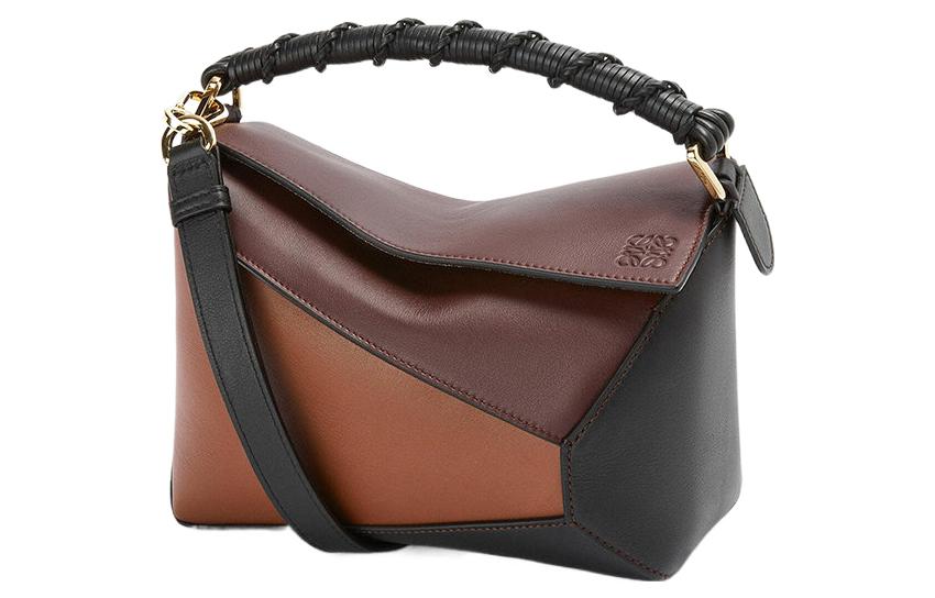 Головоломные сумки LOEWE
Головоломные сумки LOEWE