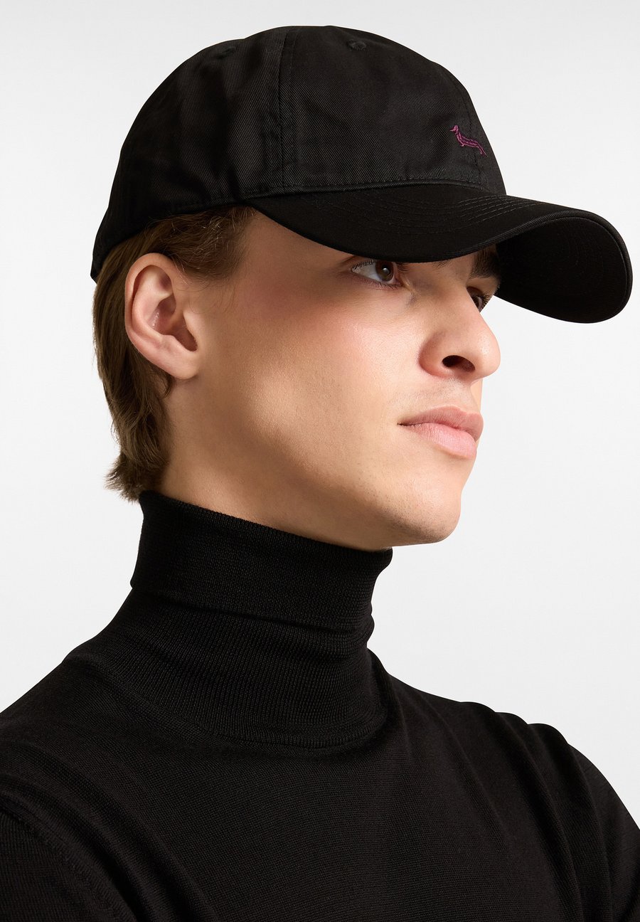 Бейсболка Harmont & Blaine Cap, Nero/Black
Бейсболка Harmont & Blaine Cap, Nero/Black