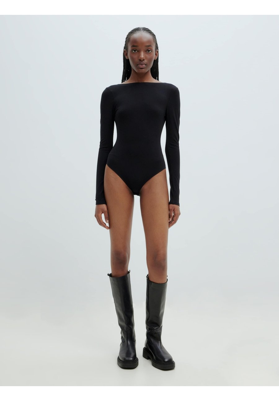 Топ EDITED CALLISTO, Schwarz/Black
Топ EDITED CALLISTO, Schwarz/Black