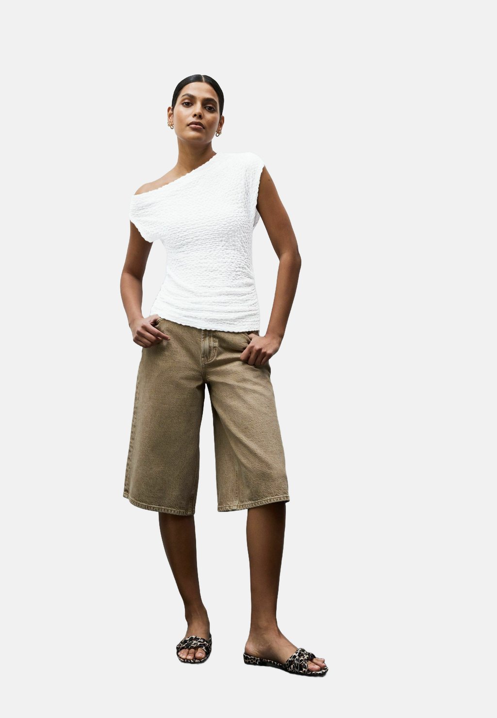 Блуза REGULAR FIT - TEXTURE OFF SHOULDER Next, белый
Блуза REGULAR FIT - TEXTURE OFF SHOULDER Next, белый